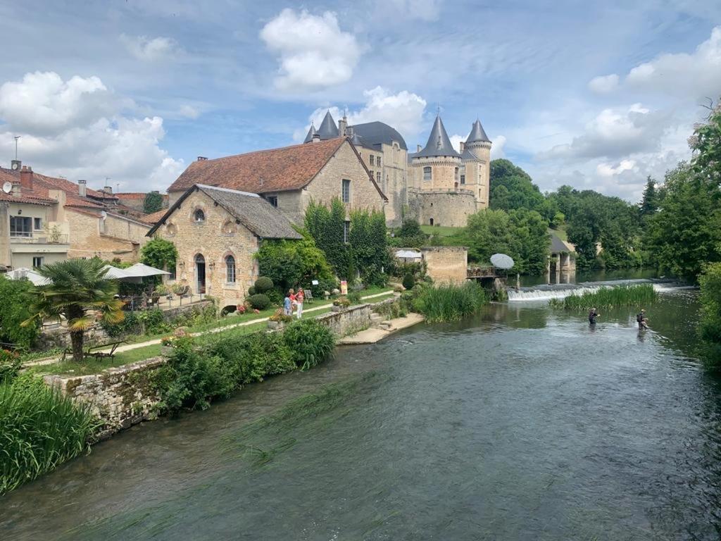 Villa Les Roches Vanzay Exterior foto